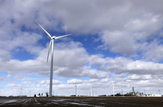 Solar and Wind to Supply 16% of US Electricity this Year, But some States are in the Vanguard